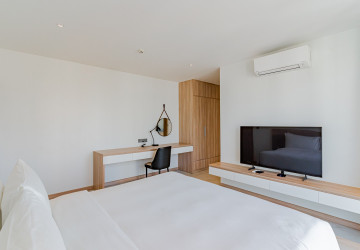 4 Bedroom Serviced Apartment For Rent - BKK1, Phnom Penh thumbnail