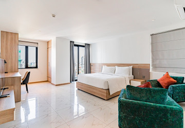 4 Bedroom Serviced Apartment For Rent - BKK1, Phnom Penh thumbnail