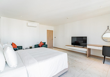 4 Bedroom Serviced Apartment For Rent - BKK1, Phnom Penh thumbnail