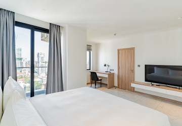 4 Bedroom Serviced Apartment For Rent - BKK1, Phnom Penh thumbnail