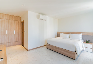 4 Bedroom Serviced Apartment For Rent - BKK1, Phnom Penh thumbnail