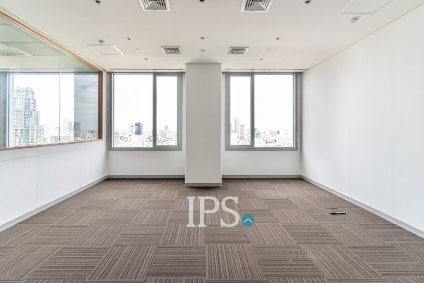 121 Sqm Office Space For Rent - Wat Phnom, Phnom Penh