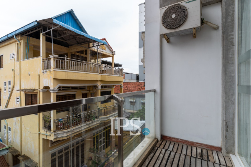 1 Bedroom Duplex For Rent - Teuk La Ark 1, Phnom Penh