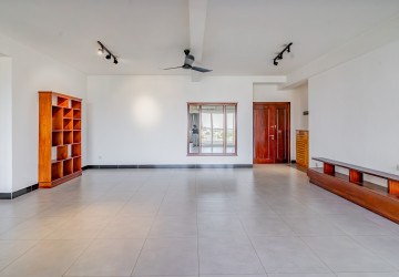 2 Bedroom Serviced Apartment For Rent - Tonle Bassac, Phnom Penh thumbnail