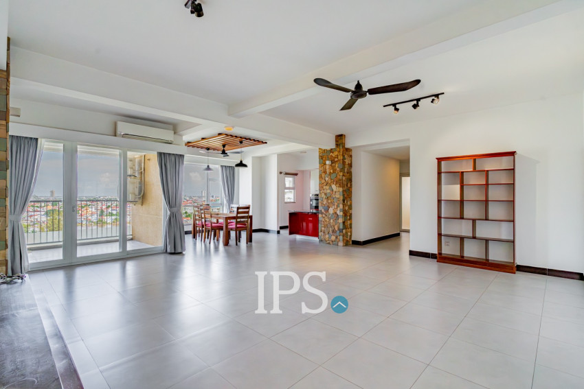 2 Bedroom Serviced Apartment For Rent - Tonle Bassac, Phnom Penh