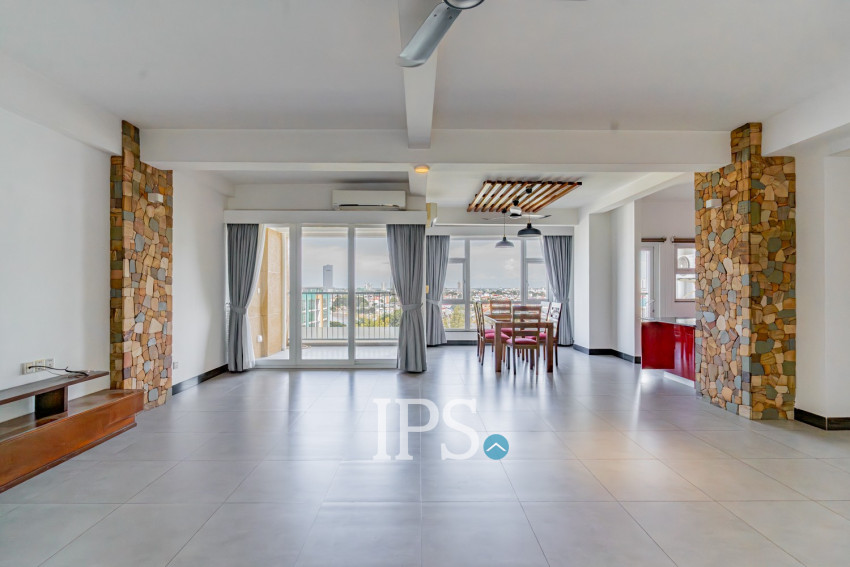 2 Bedroom Serviced Apartment For Rent - Tonle Bassac, Phnom Penh