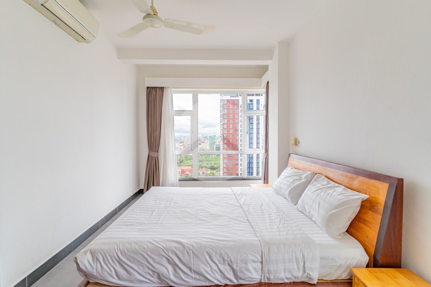 3 Bedroom Serviced Apartment For Rent - Tonle Bassac, Phnom Penh