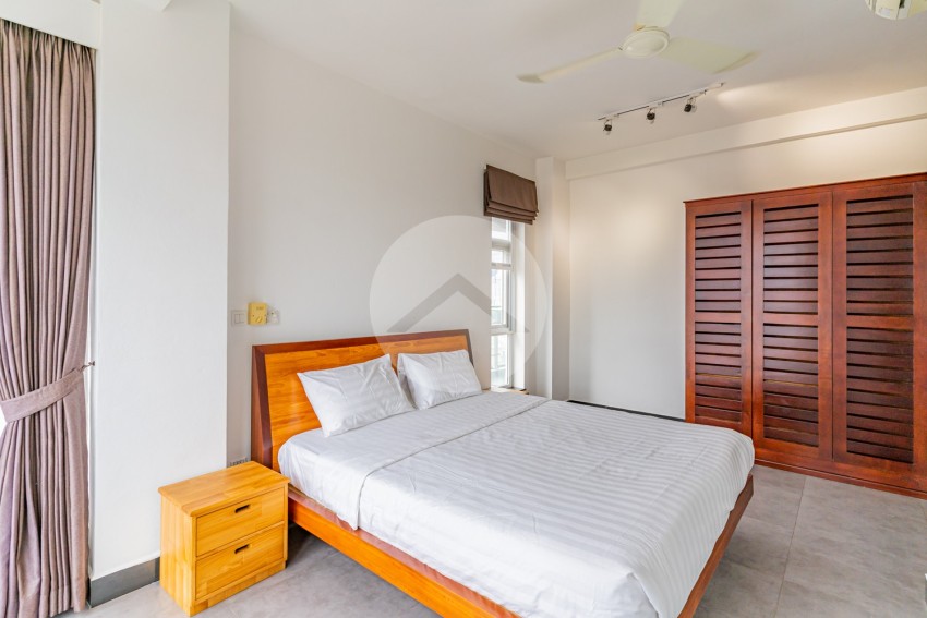 3 Bedroom Serviced Apartment For Rent - Tonle Bassac, Phnom Penh