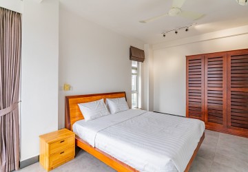 3 Bedroom Serviced Apartment For Rent - Tonle Bassac, Phnom Penh thumbnail