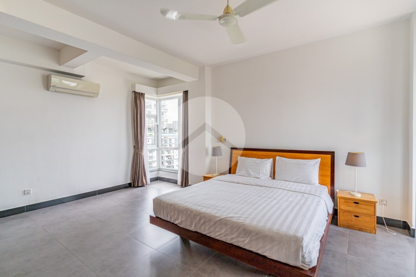 3 Bedroom Serviced Apartment For Rent - Tonle Bassac, Phnom Penh