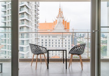 3 Bedroom Serviced Apartment For Rent - Tonle Bassac, Phnom Penh thumbnail