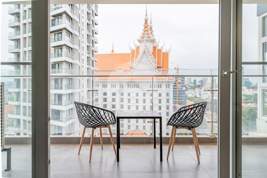 3 Bedroom Serviced Apartment For Rent - Tonle Bassac, Phnom Penh