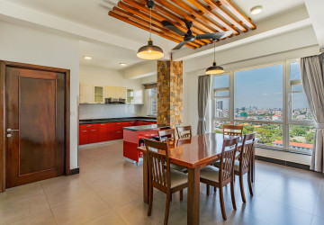 4 Bedroom Serviced Apartment For Rent - Tonle Bassac, Phnom Penh thumbnail