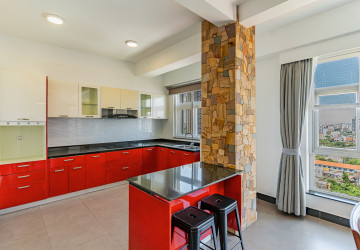 4 Bedroom Serviced Apartment For Rent - Tonle Bassac, Phnom Penh thumbnail