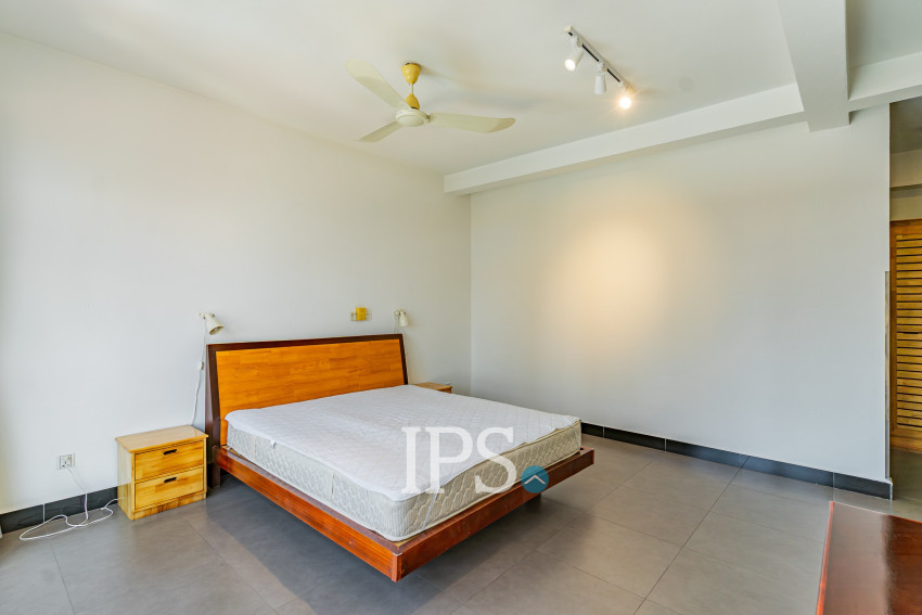 អាផាតមិន ៤ បន្ទប់គេងសម្រាប់ជួល - ទន្លេបាសាក់ ភ្នំពេញ