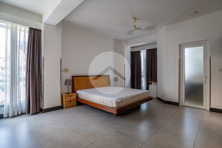 2 Bedrooms Serviced Apartment for Rent-Tonle Bassac,Phnom Penh