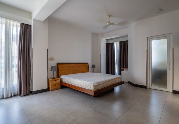 2 Bedrooms Serviced Apartment for Rent-Tonle Bassac,Phnom Penh thumbnail