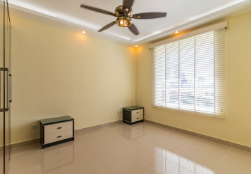 5 Bedroom Apartment For Rent - Rose Condo, Tonle Bassac, Phnom Penh thumbnail