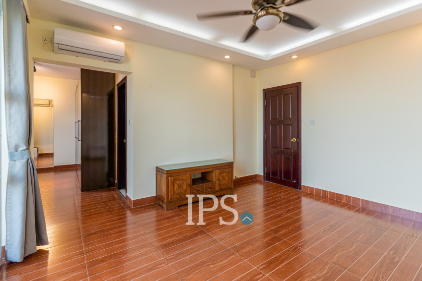 5 Bedroom Apartment For Rent - Rose Condo, Tonle Bassac, Phnom Penh