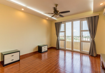 5 Bedroom Apartment For Rent - Rose Condo, Tonle Bassac, Phnom Penh thumbnail