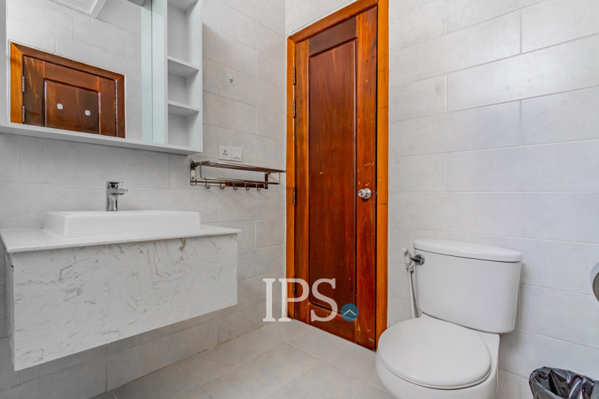 1 Bedroom Serviced Apartment For Rent - Tonle Bassac, Phnom Penh