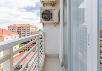 1 Bedroom Serviced Apartment For Rent - Tonle Bassac, Phnom Penh thumbnail