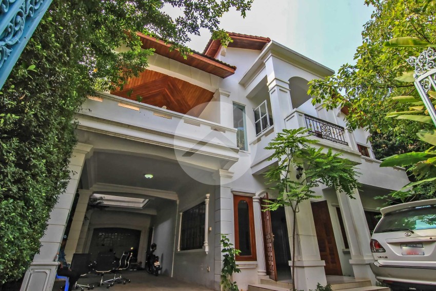 6 Bedroom Villa For Rent - Daun Penh, Phnom Penh