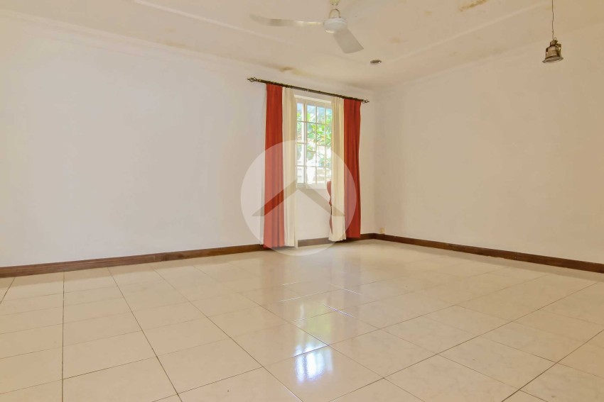 6 Bedroom Villa For Rent - Daun Penh, Phnom Penh