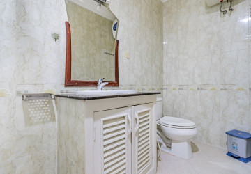 1 Bedroom Apartment For Rent - Boeung Kak 2, Phnom Penh thumbnail