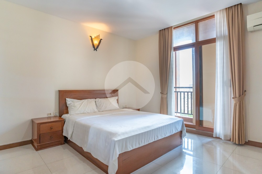 3 Bedroom Serviced Apartment For Rent - Boeung Kak 2, Phnom Penh - Image 11