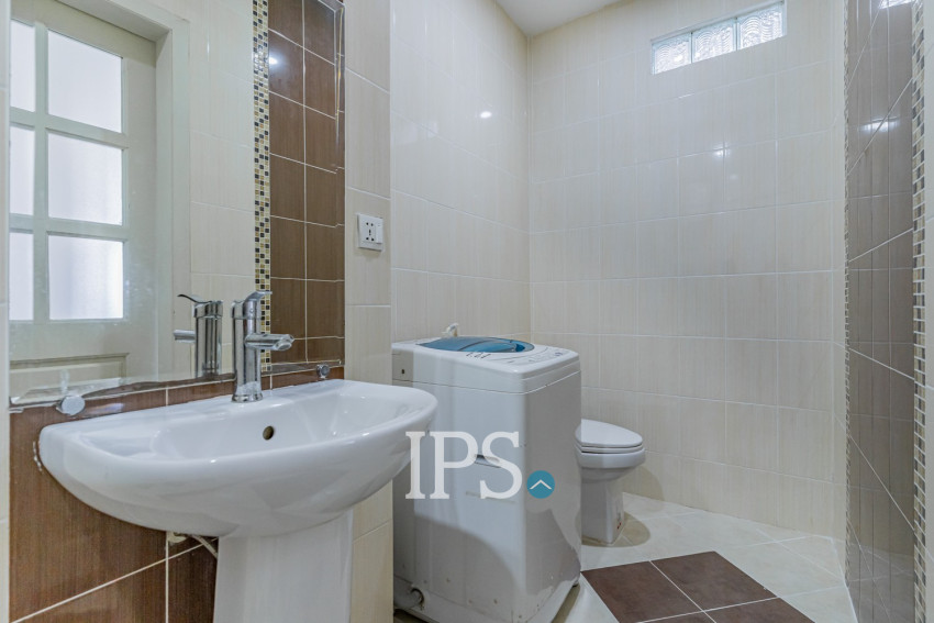 45 Sqm Studio Service Apartment For Rent  -Boeung Kak 2, Phnom Penh