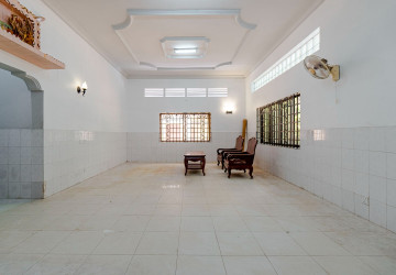 4 Bedroom Apartment For Rent - Slor Kram, Siem Reap thumbnail