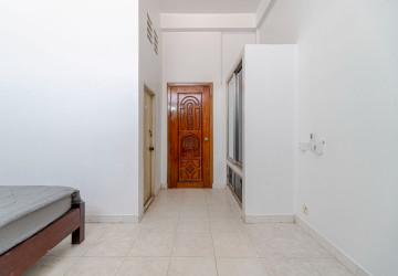 4 Bedroom Apartment For Rent - Slor Kram, Siem Reap thumbnail