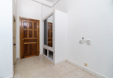 4 Bedroom Apartment For Rent - Slor Kram, Siem Reap thumbnail