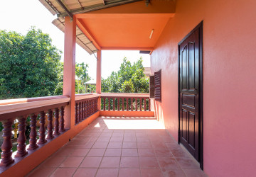 3 Bedroom Wooden House for Rent - Slor Kram, Siem Reap thumbnail