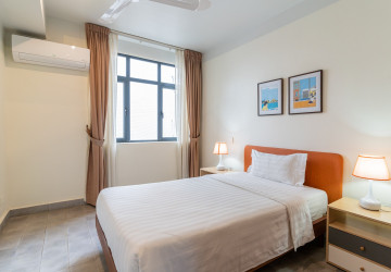 3 Bedroom Serviced Apartment For Rent - Wat Phnom, Phnom Penh thumbnail