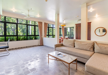 3 Bedroom Serviced Apartment For Rent – Wat Phnom, Phnom Penh