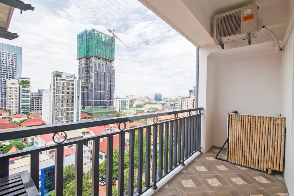 1 Bedroom Serviced Apartment For Rent - BKK1- Phnom Penh - Image 8