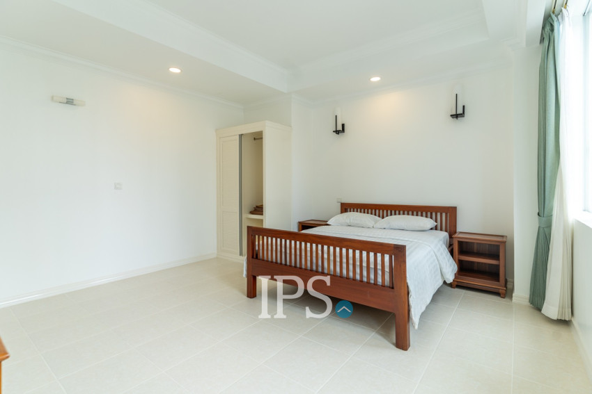 3 Bedroom Serviced Apartment For Rent - BKK1, Phnom Penh