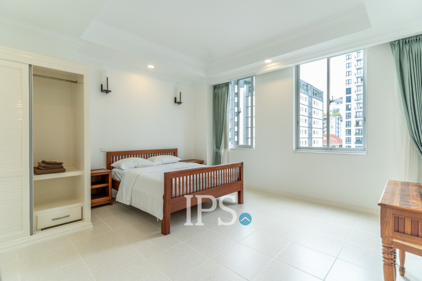 3 Bedroom Serviced Apartment For Rent - BKK1, Phnom Penh