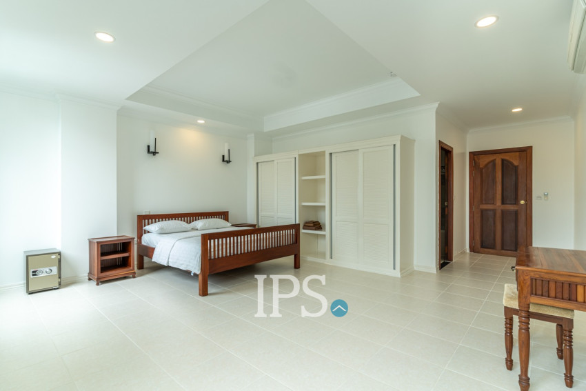 3 Bedroom Serviced Apartment For Rent - BKK1, Phnom Penh