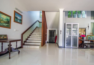 5 Bedroom Villa For Sale - Svay Dangkum, Siem Reap thumbnail