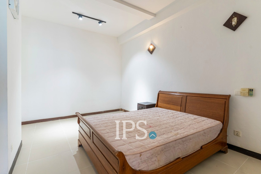 3 Bedroom Serviced Apartment For Rent - Tonle Bassac, Phnom Penh