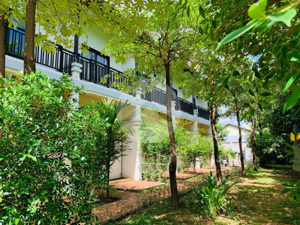 1 Bedroom Apartment For Rent - Svay Dangkum, Siem Reap - Image 2