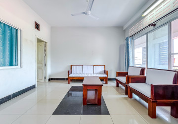 2 Bedroom Apartment For Rent - Slor Kram, Siem Reap thumbnail