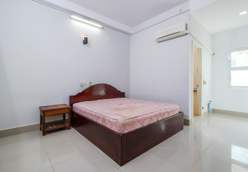 2 Bedroom Apartment For Rent - Slor Kram, Siem Reap thumbnail