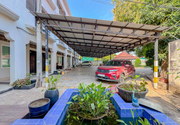 2 Bedroom Apartment For Rent - Slor Kram, Siem Reap thumbnail