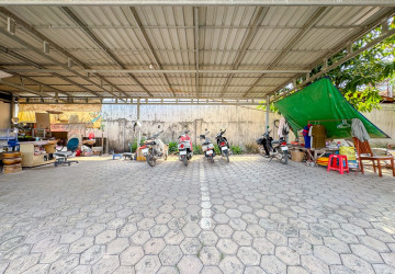 2 Bedroom Apartment For Rent - Slor Kram, Siem Reap thumbnail