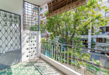 Renovated Duplex 2 Bedroom Apartment For Rent -  Chakto Mukh, Phnom Penh thumbnail