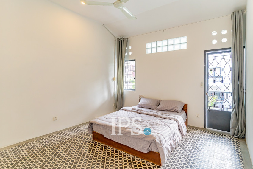 Renovated Duplex 2 Bedroom Apartment For Rent -  Chakto Mukh, Phnom Penh